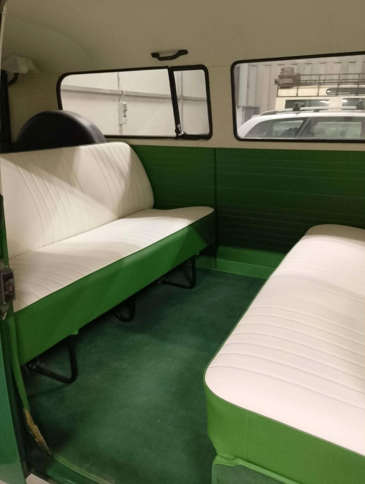 Volkswagen T2 Pulmino 9 posti