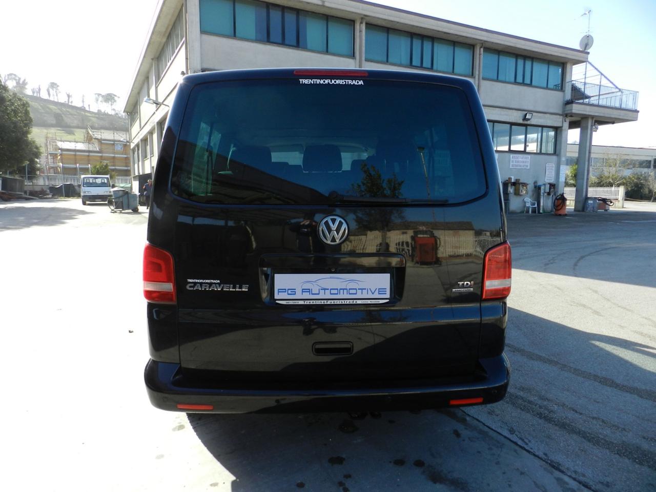 Volkswagen Multivan T5 Caravelle 9 POSTI 2.0 TDI 4Motion PC Comfortline