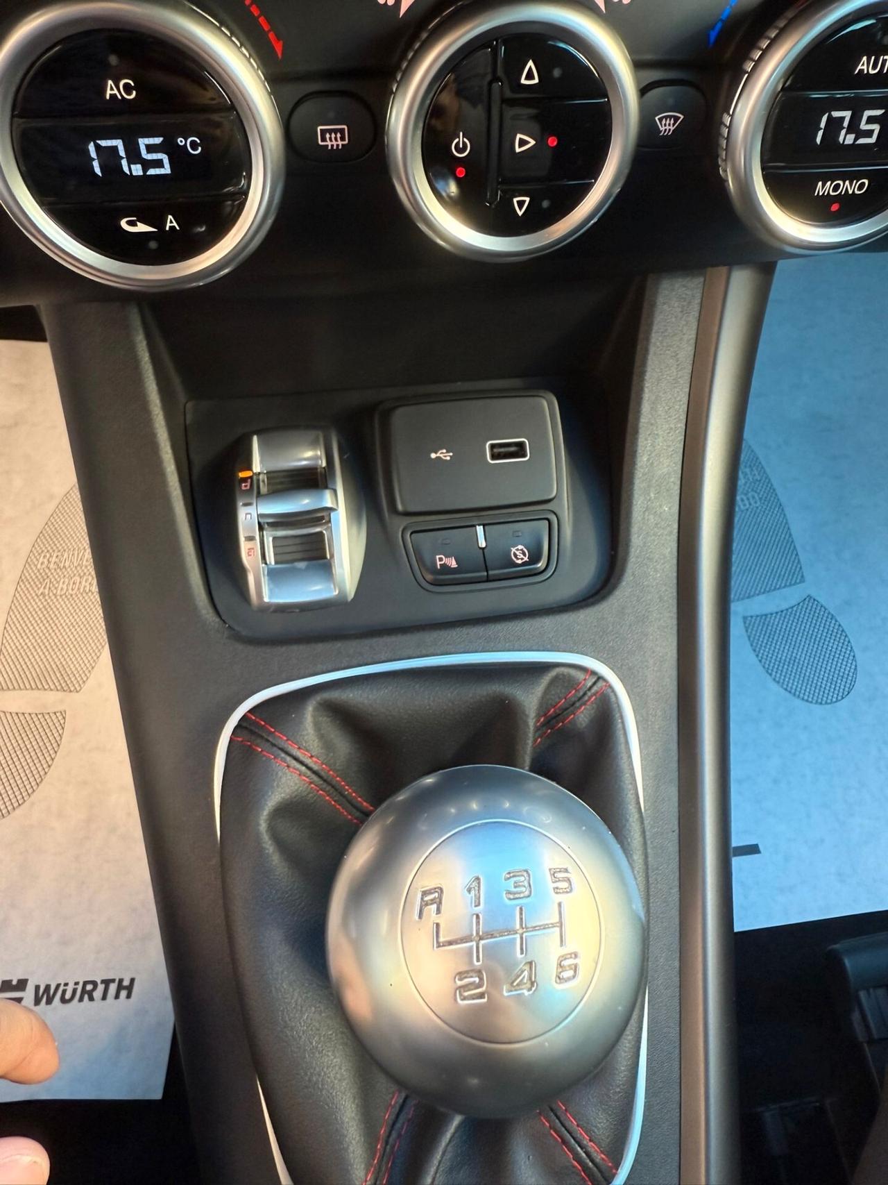 Alfa Romeo Giulietta 1.6 JTDm 120 CV veloce Carbon Look