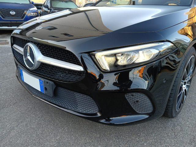 MERCEDES-BENZ A 180 d Automatic Premium