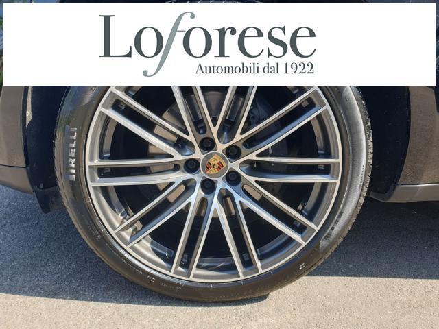 PORSCHE Macan 2.0