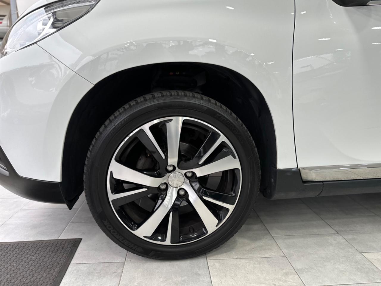 Peugeot 2008 1.6hdi 100cv ALLURE - 2016