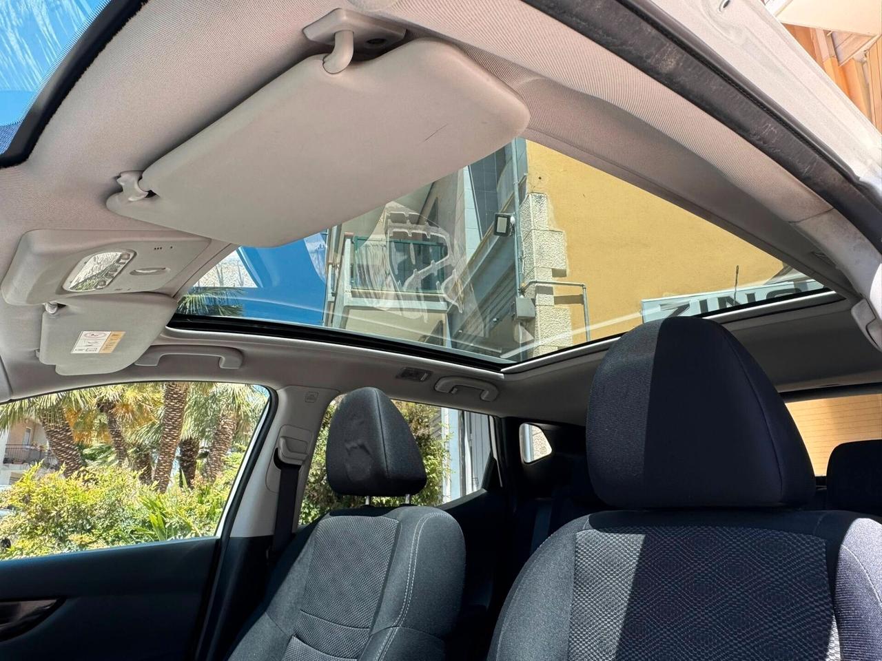 NISSAN QASHQAI 1.5 DCI 110 CV. TETTO+NAVI+RETROCAMERA