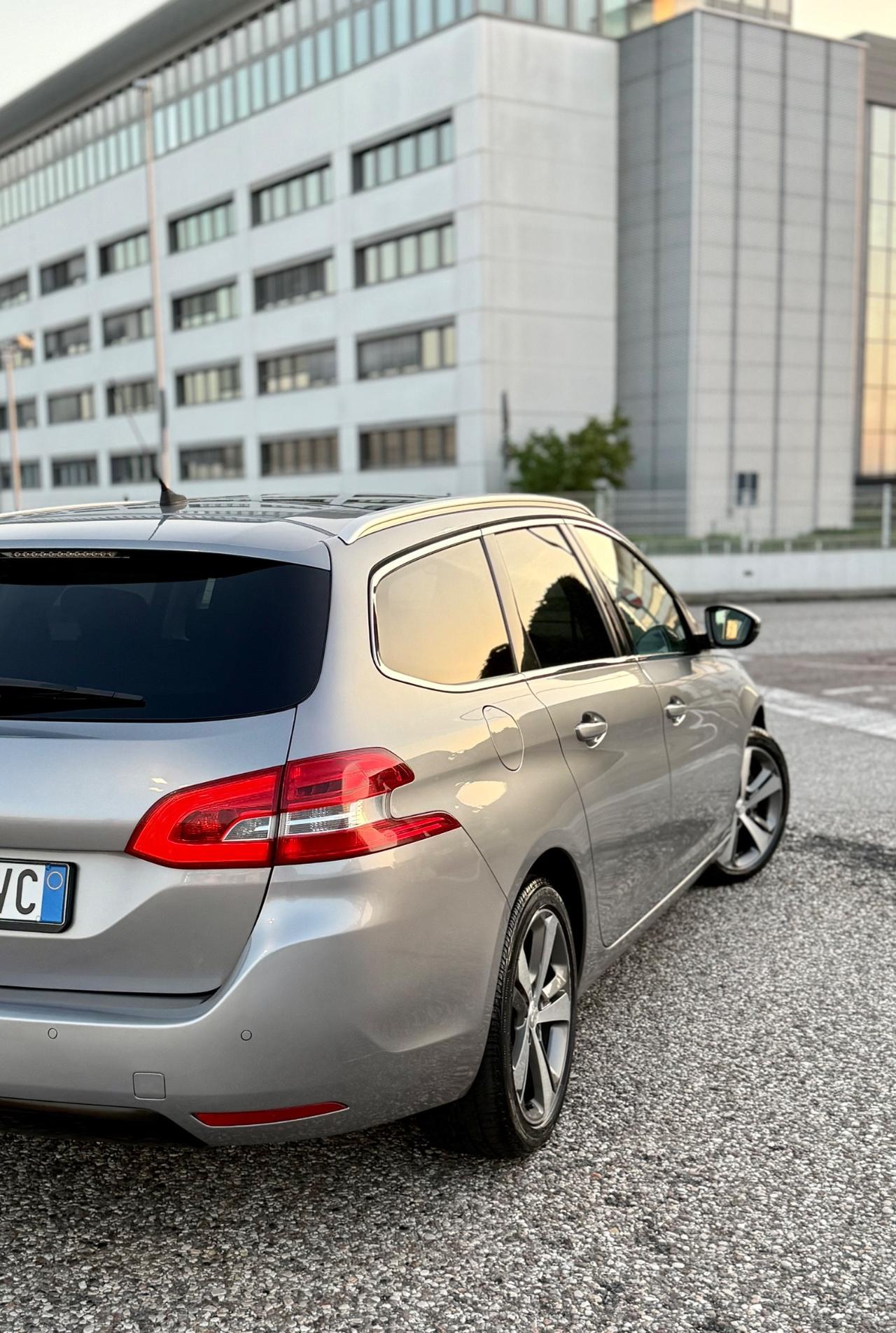 Peugeot 308 BlueHDi 120 S&S SW Business