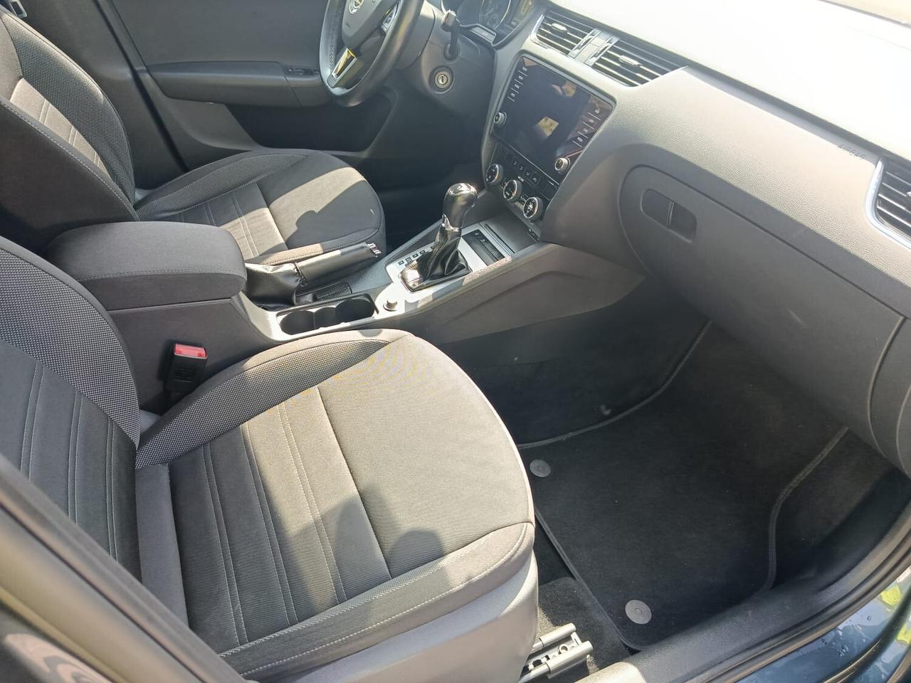Skoda Octavia 1.6 TDI CR 115 CV DSG Wagon Style