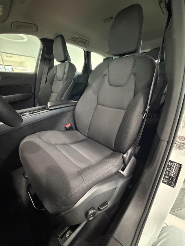 VOLVO XC60 B4 (d) AWD Geartronic Business Plus *Telecamera*