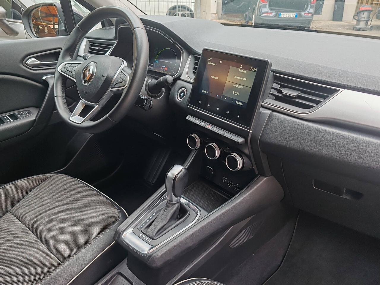 Renault Captur 1.6 E-Tech Hybrid 145 cv Automatica