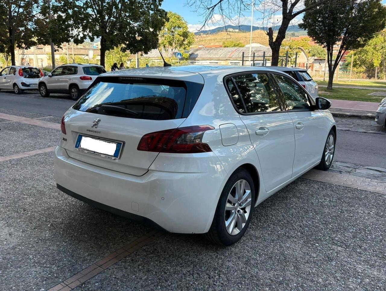 Peugeot 308 1.5 Business 100cv - 2019