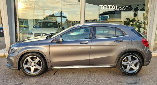 MERCEDES-BENZ GLA 200 d Automatic 4Matic Premium AMG OK NEO PATENTATI