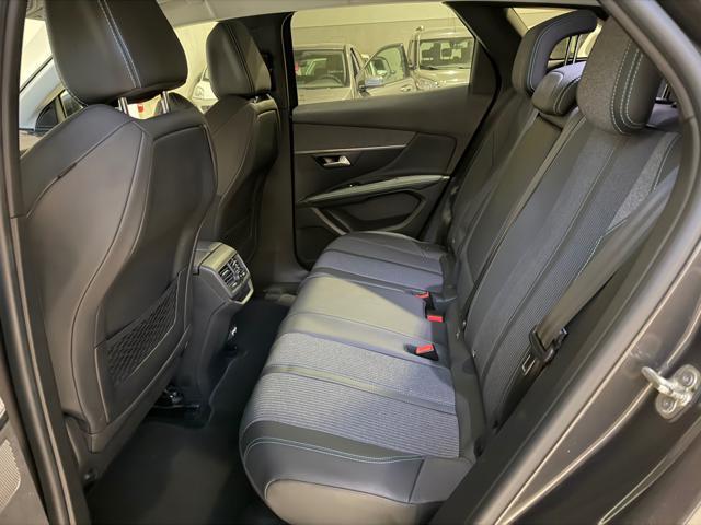 PEUGEOT 3008 BlueHDi 130 S&S Allure Pack