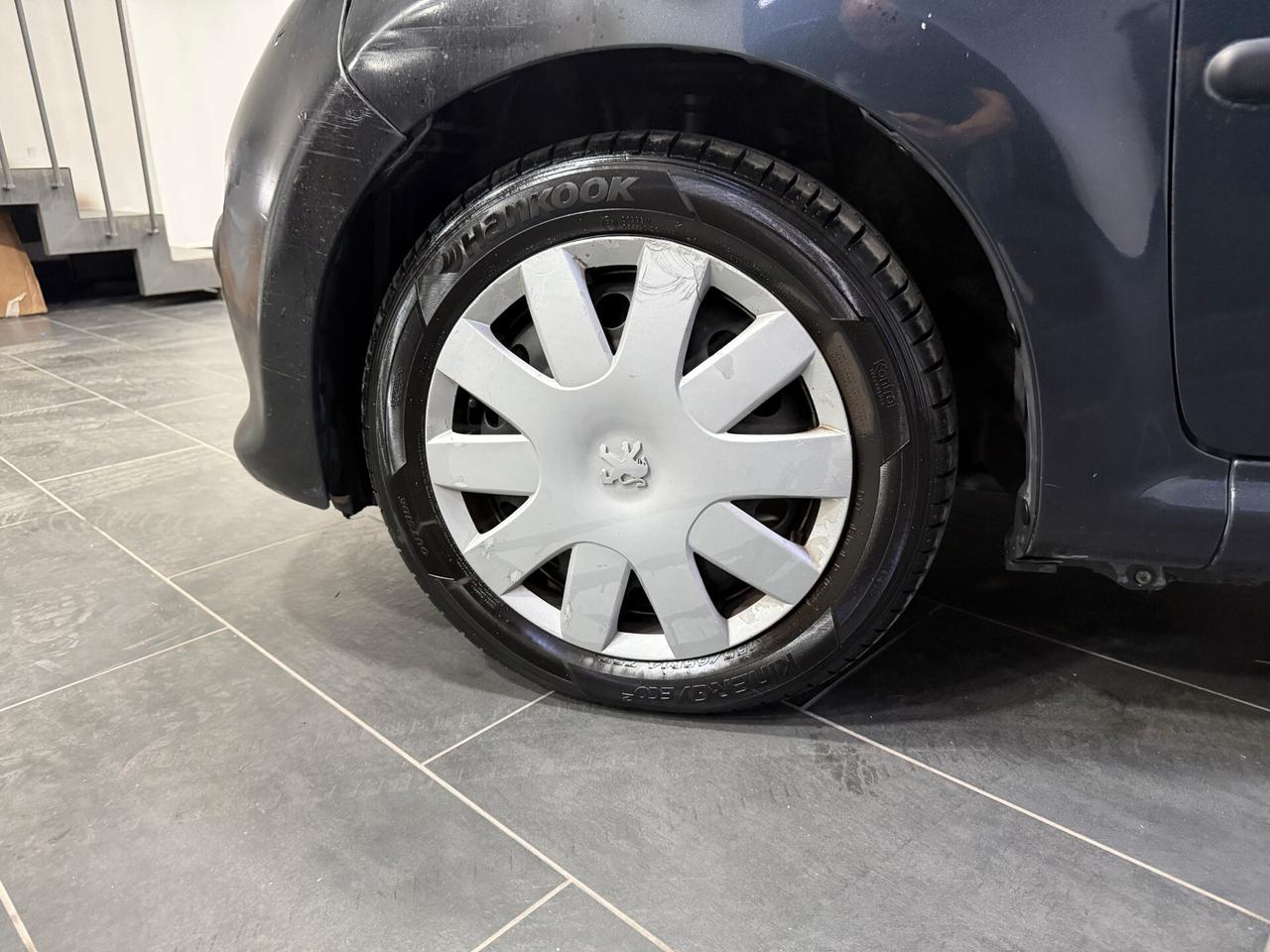 Peugeot 107 1.0 68CV 3p. Desir