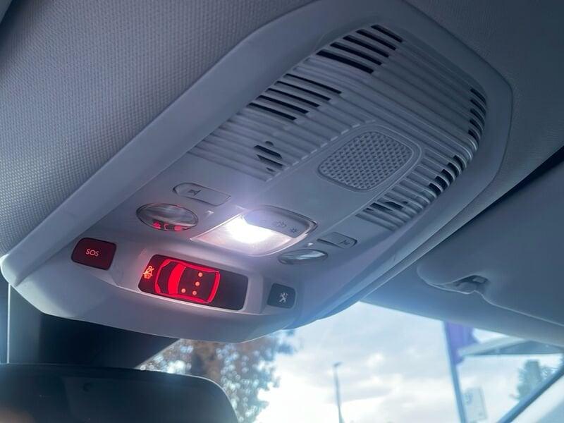 Peugeot 3008 II 2021 1.5 bluehdi Allure Pack s&s 130cv