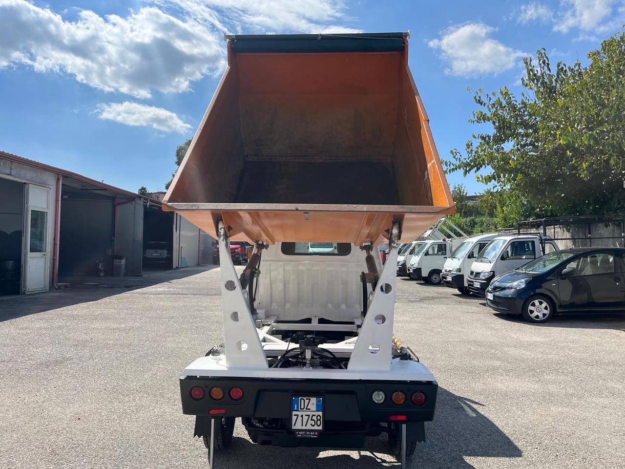 Piaggio quargo con vasca/rib.-700 cc- Diesel -2014