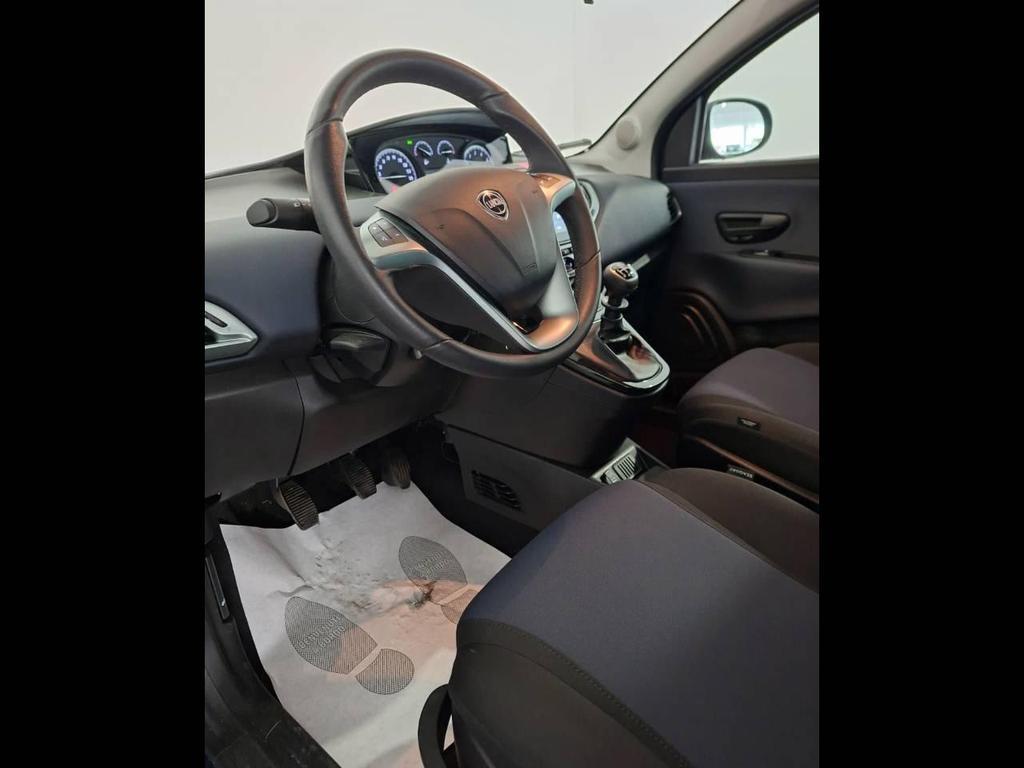 Lancia Ypsilon 1.2 Ecochic