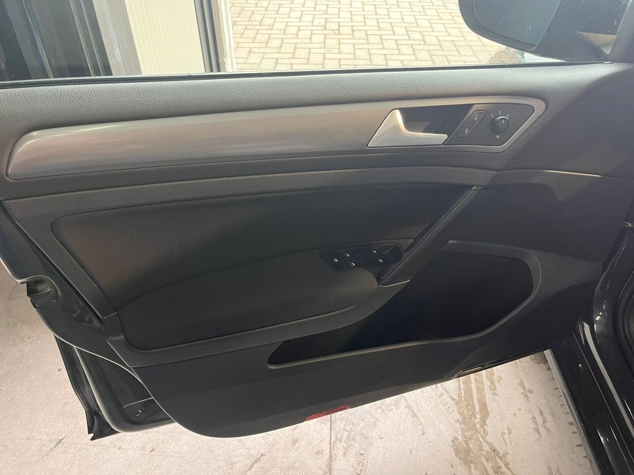 Volkswagen Golf 1.2 TSI 85 CV 5p. Tech&Sound BlueMotion Technology