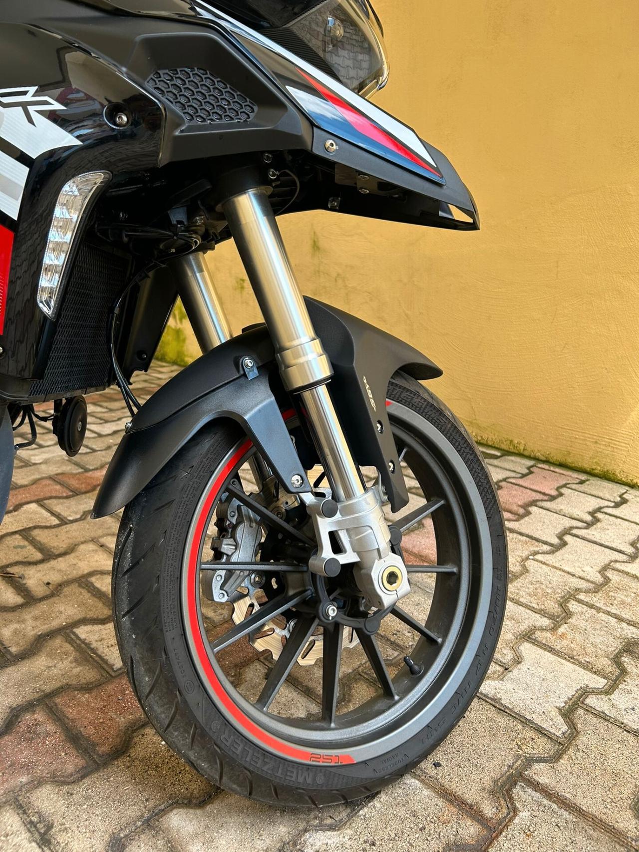 Benelli TRK 251 limited edition