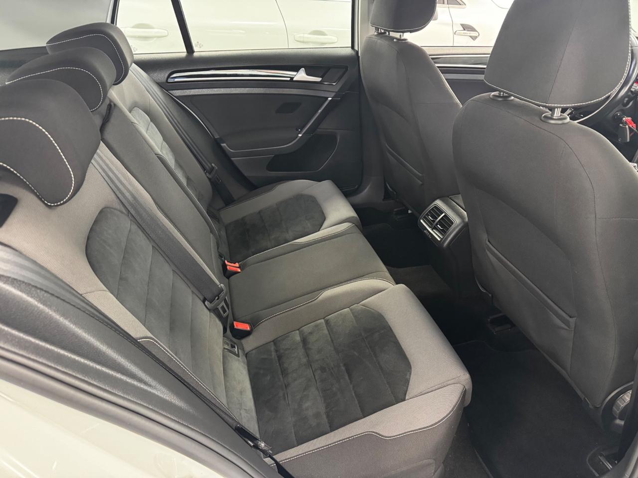 Volkswagen Golf 2.0 TDI 5p. 4MOTION Highline BlueMotion Technology