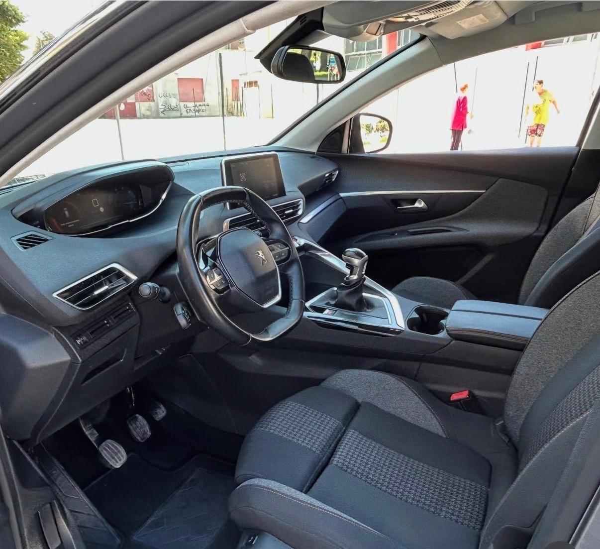 Peugeot 3008 BlueHDi 130 S&S Business