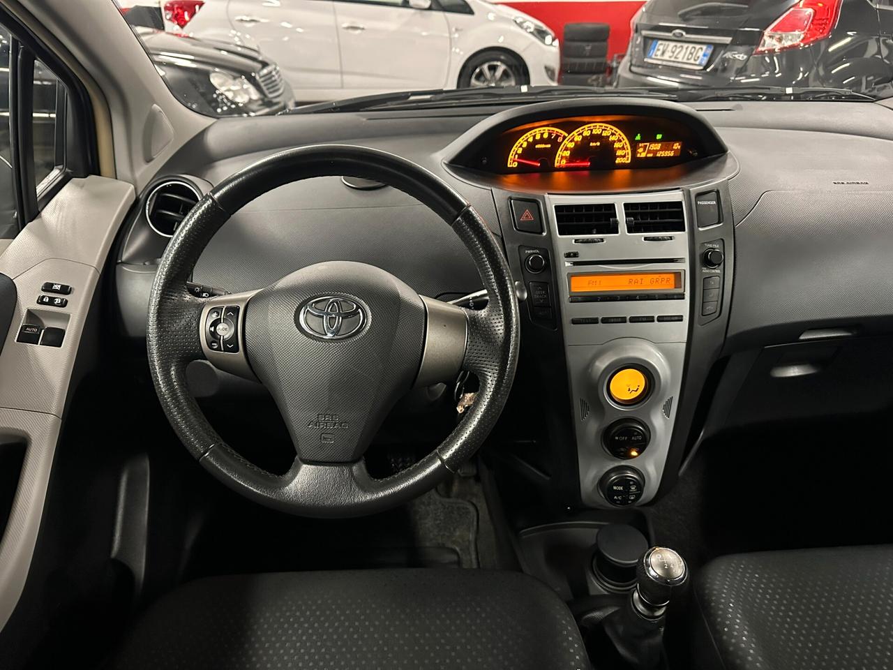 Toyota Yaris 1.3 5 porte Sol