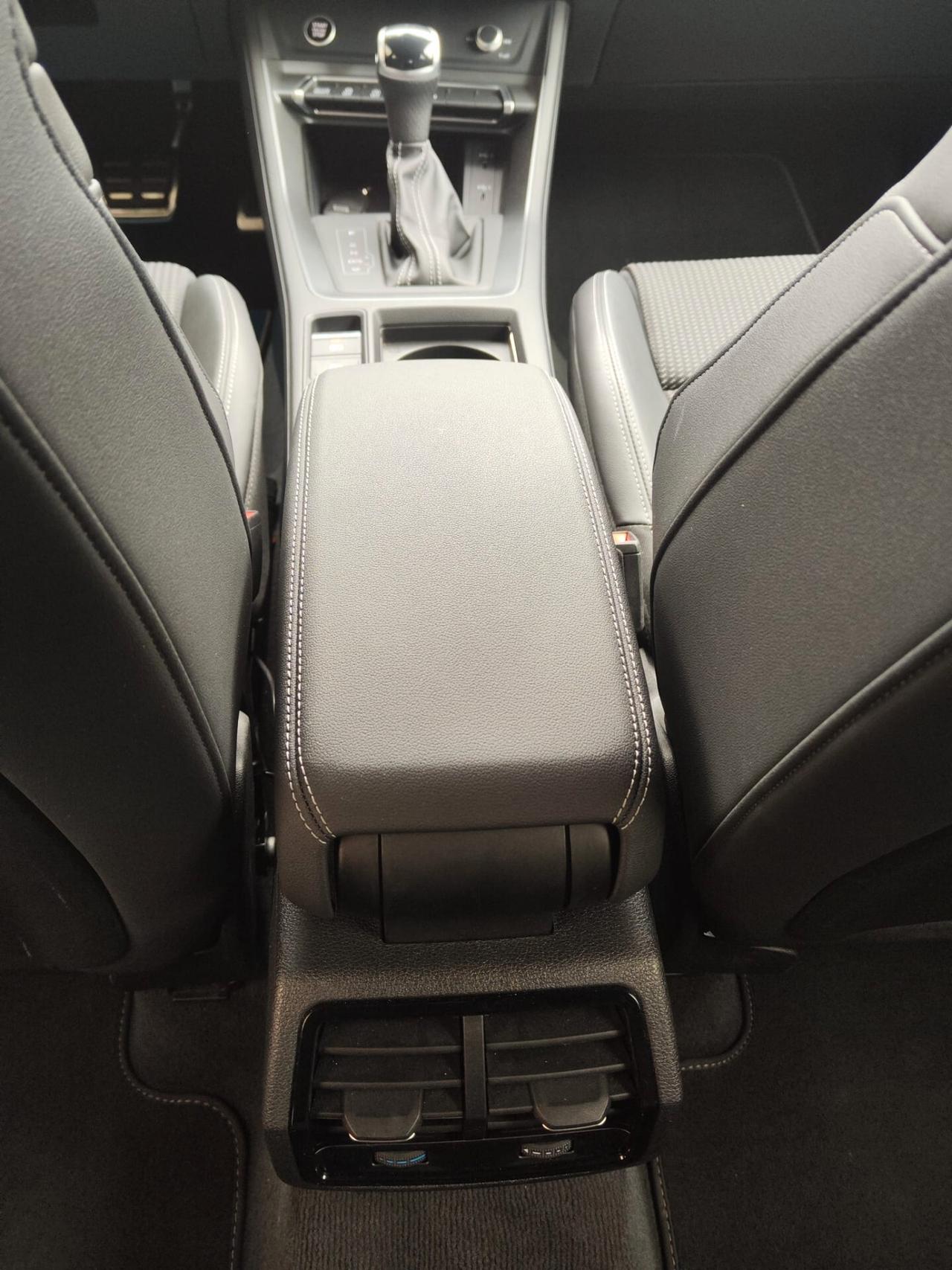 Audi Q3 SPB 35 2.0 150CV Identity Black 2025 IVA