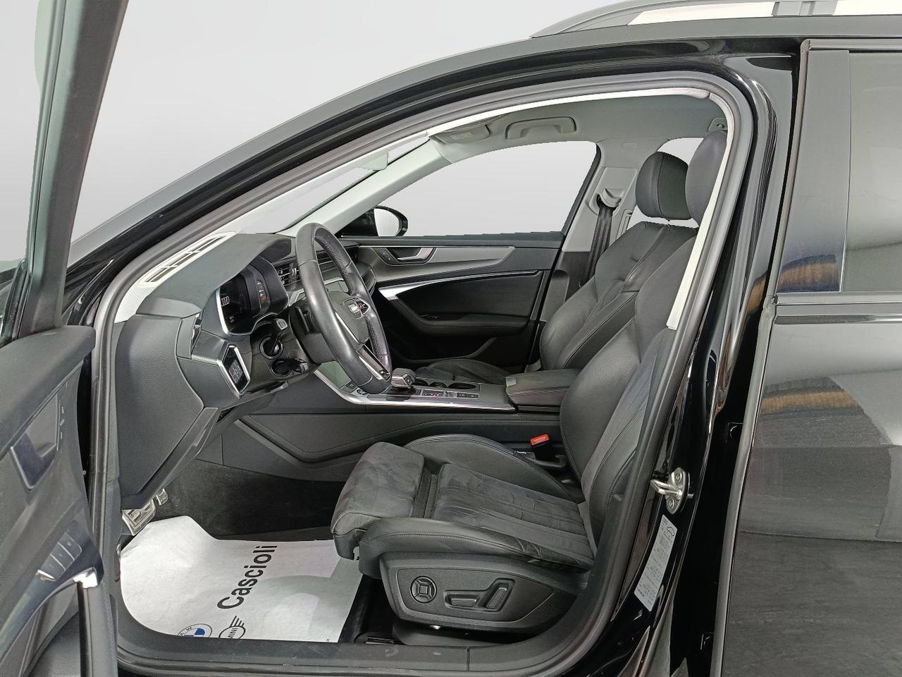 AUDI A6 V 2019 Allroad - A6 Allroad 40 2.0 tdi mhev 12V Evolution quattro 204cv s-tro
