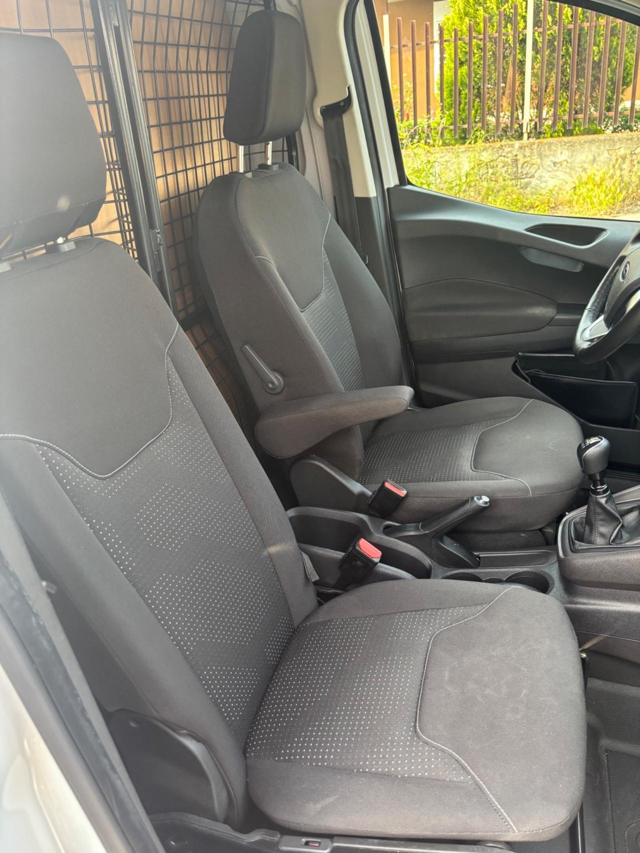 Ford Transit Courier 1.5 TDCi 2022