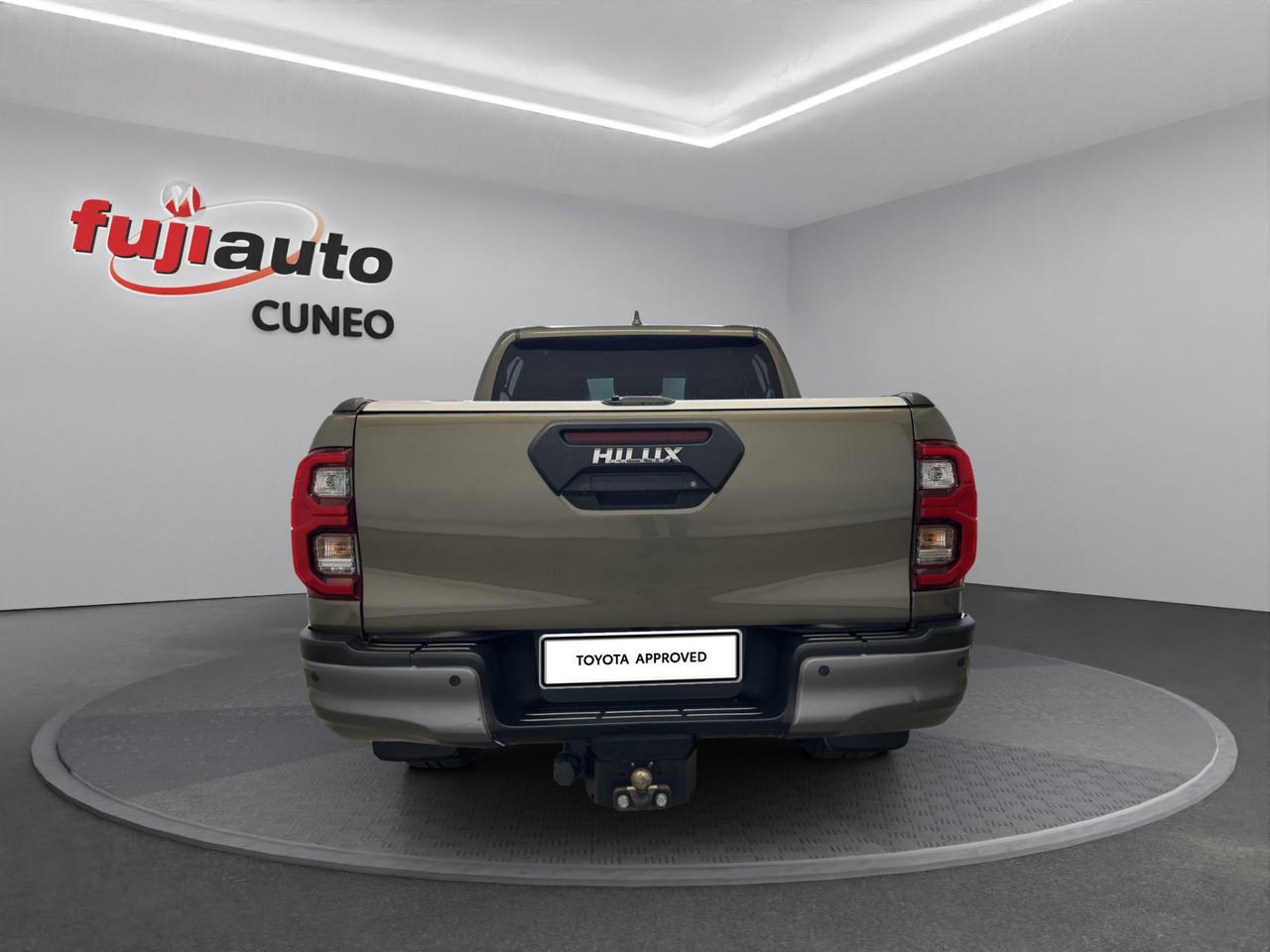 Toyota Hilux 2.8 d double cab Invincible 4wd auto