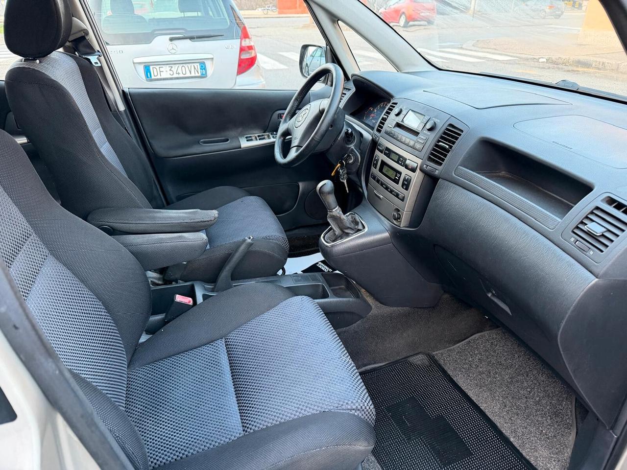 Toyota Corolla Verso 1.8 16V