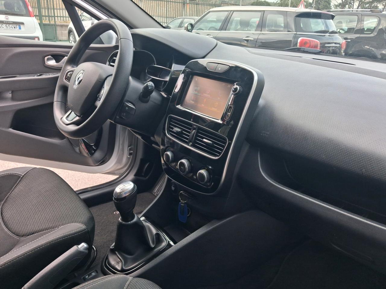 Renault Clio TCe 12V 90 CV GPL CASA MADRE NAVIGATORE GARANZIA 12 MESI CON CERTIFICATO DI CONFORMITA