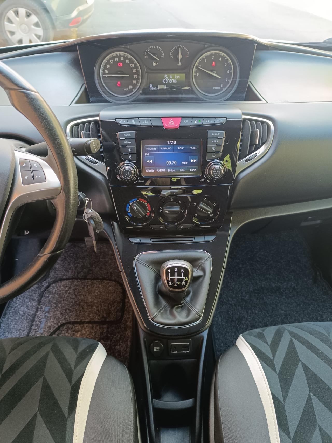 Lancia Ypsilon 1.2 69 CV 5 porte GPL Ecochic Gold