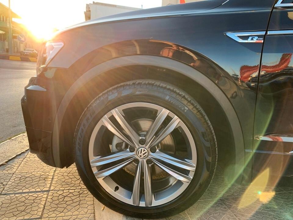 Volkswagen Tiguan 2.0 TDI SCR R-LINE 150 CV COOKPIT-CARPLAY-LED-CAM