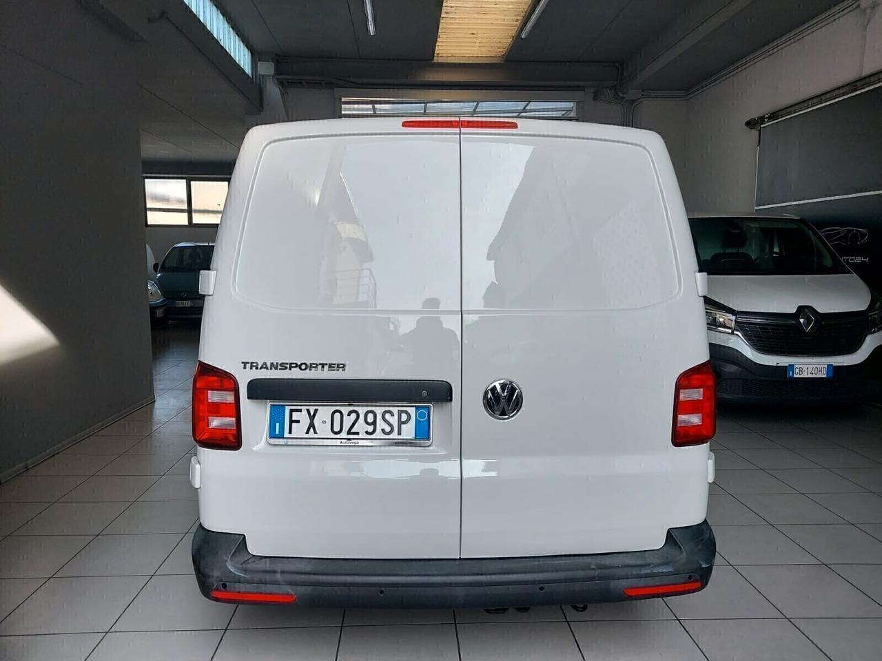 Volkswagen T6 Transporter T6 Trasporter 2019 *PIENO OMAGGIO*