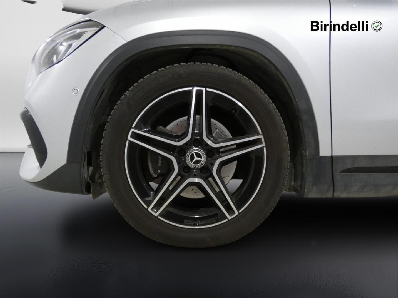 Mercedes-Benz GLA (H247) - GLA 200 d Automatic Premium