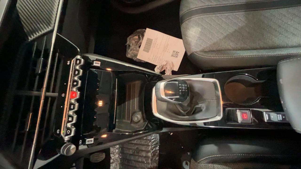 Peugeot 208 PureTech 100 Stop&Start 5 porte Allure