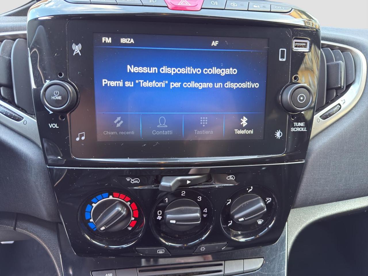 Lancia Ypsilon 1.0 firefly 70cv hybrid Gold 2022