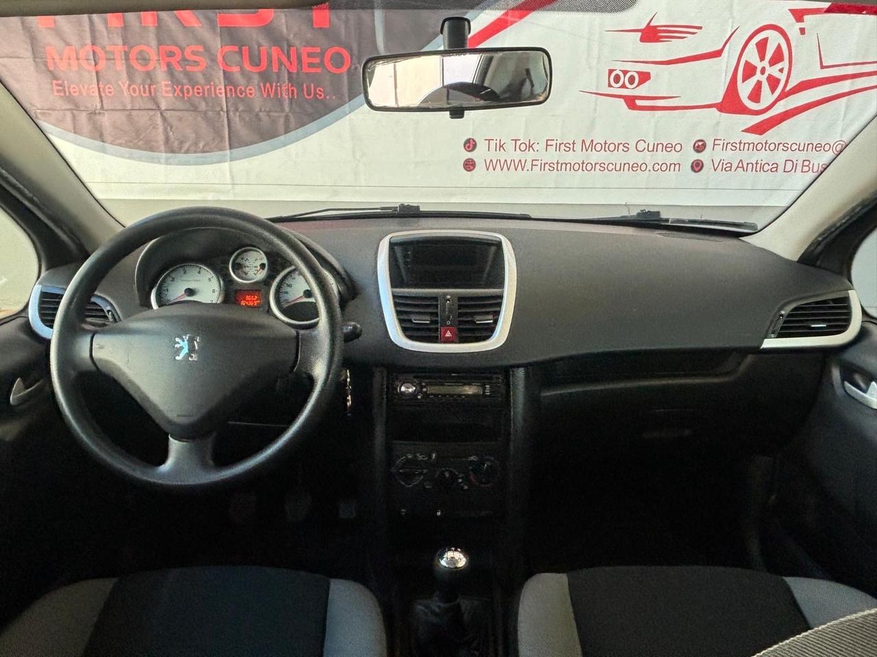 Peugeot 207 1.4 8V 75CV 5p. Energie