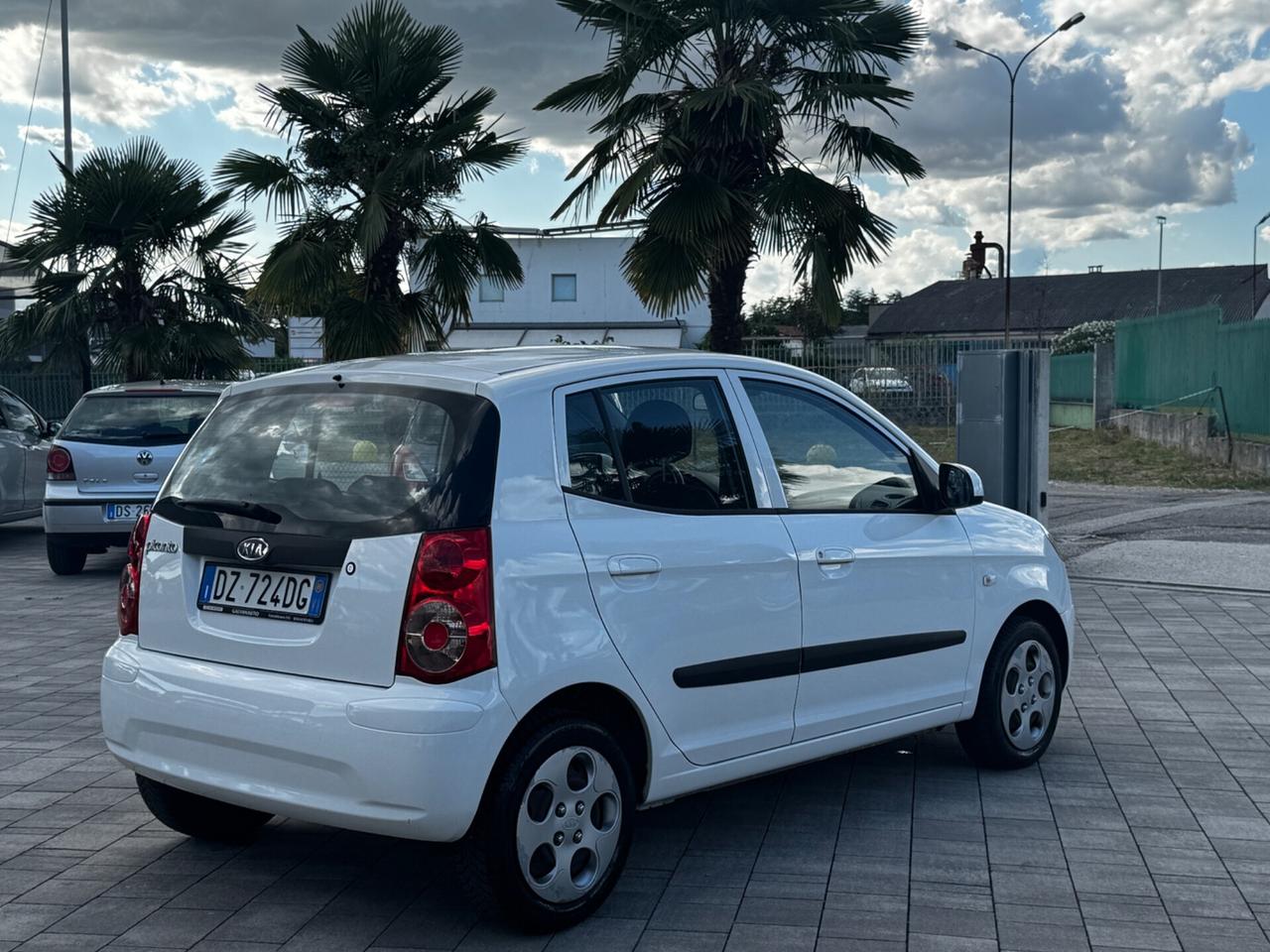 Kia Picanto 2009 ok neopatentati
