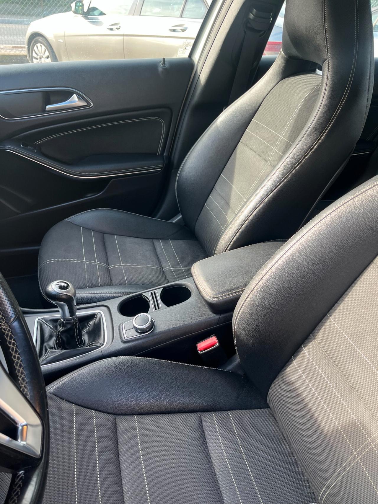 Mercedes-benz A 180 A 180 d Executive