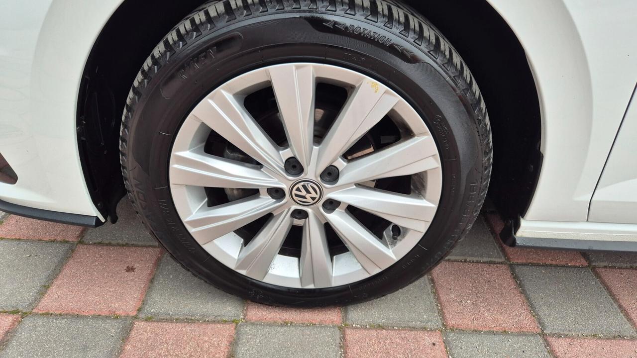 Volkswagen Polo 1.0 TGI 5p. BlueMotion R.Line esterno