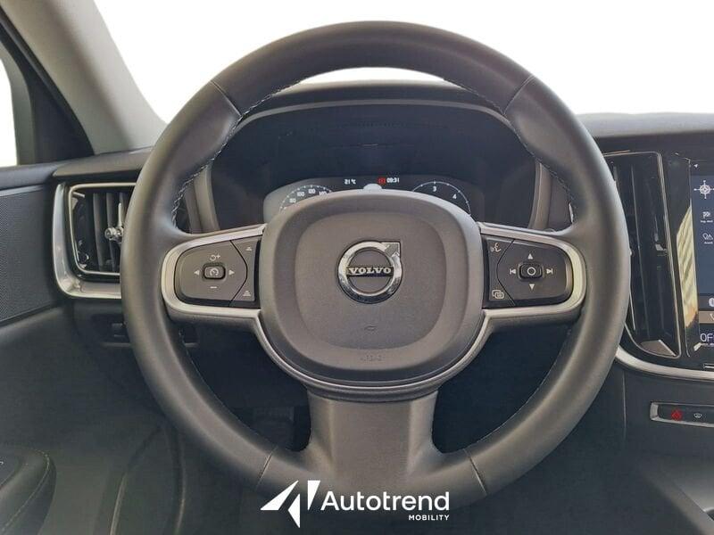 Volvo V60 B4 197+14 CV Mild Hybrid Diesel Automatica Momentum Business