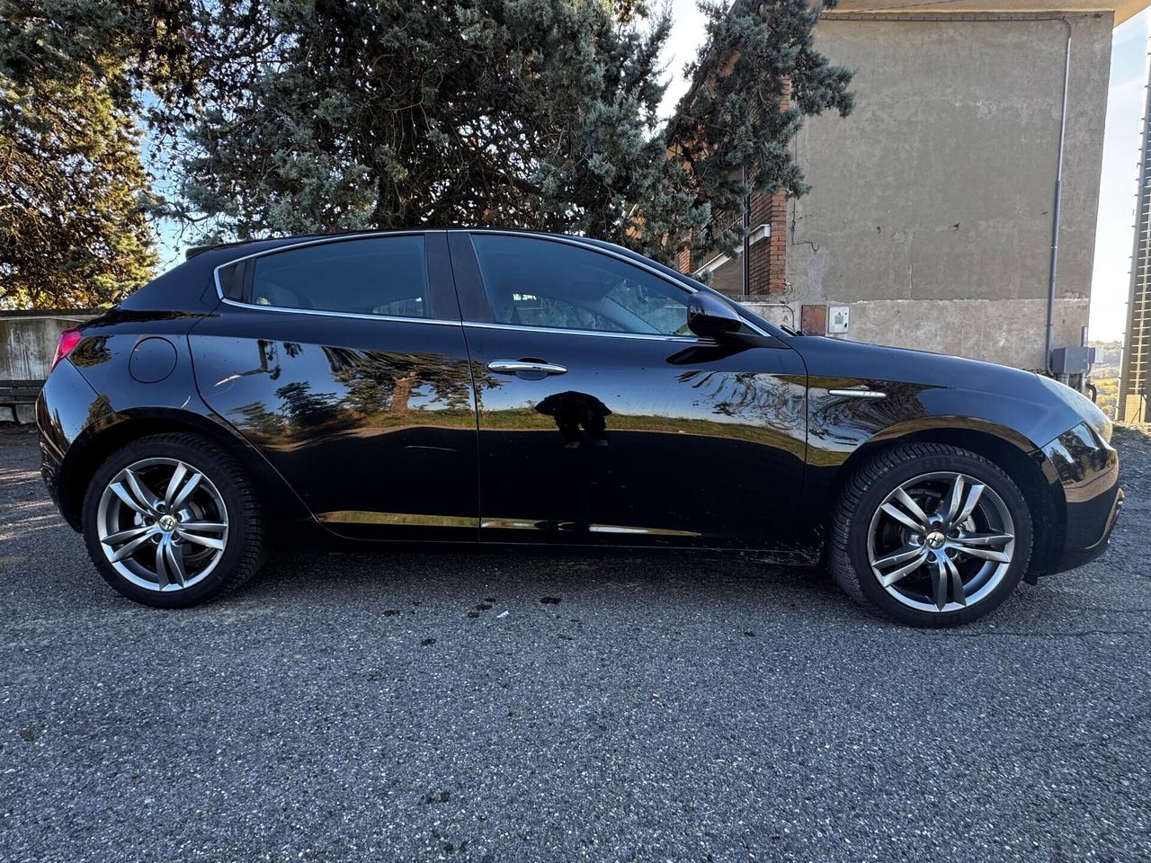 Alfa Romeo Giulietta 1.6 JTDm-2 105 CV Distinctive