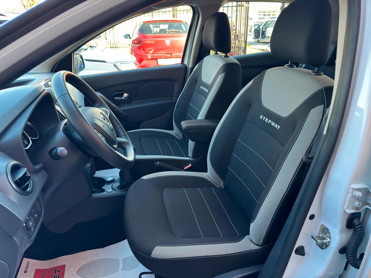 Dacia Sandero Stepway 1.0 TCe 100 CV ECO-G Comfort