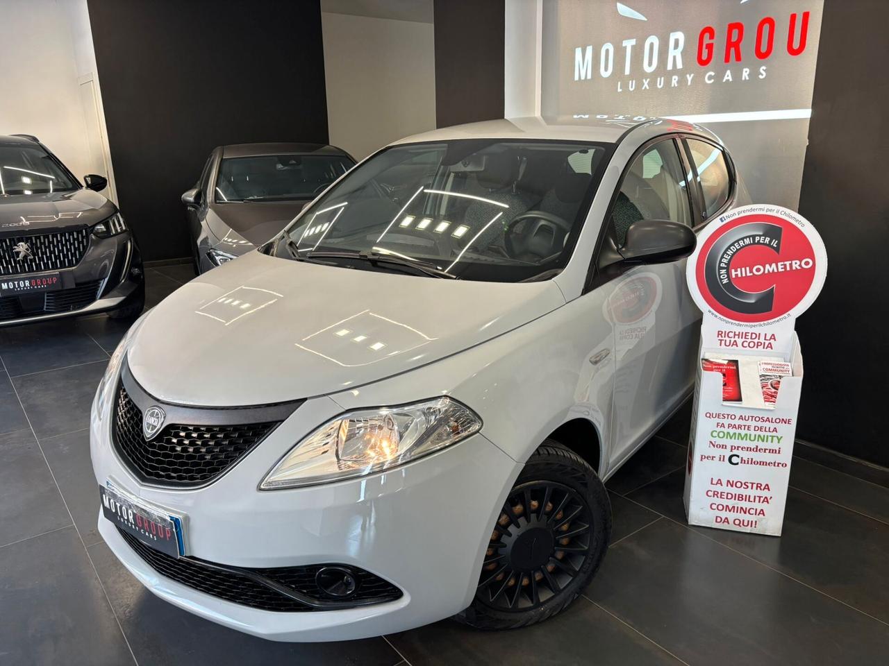 Lancia Ypsilon 1.2 69 CV 5 porte GPL Ecochic Platinum