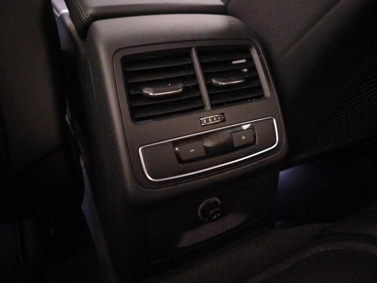 Audi A5 Cabrio 40 2.0 tdi Business Sport 190cv