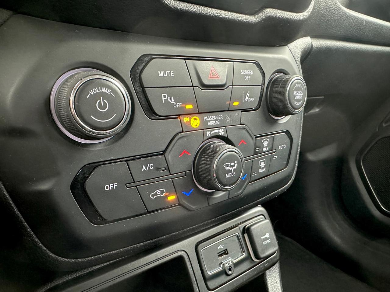 Jeep Renegade 1.0 T3 Limited Service appena effettuato Security pack Finanziamenti Permute Garanzia