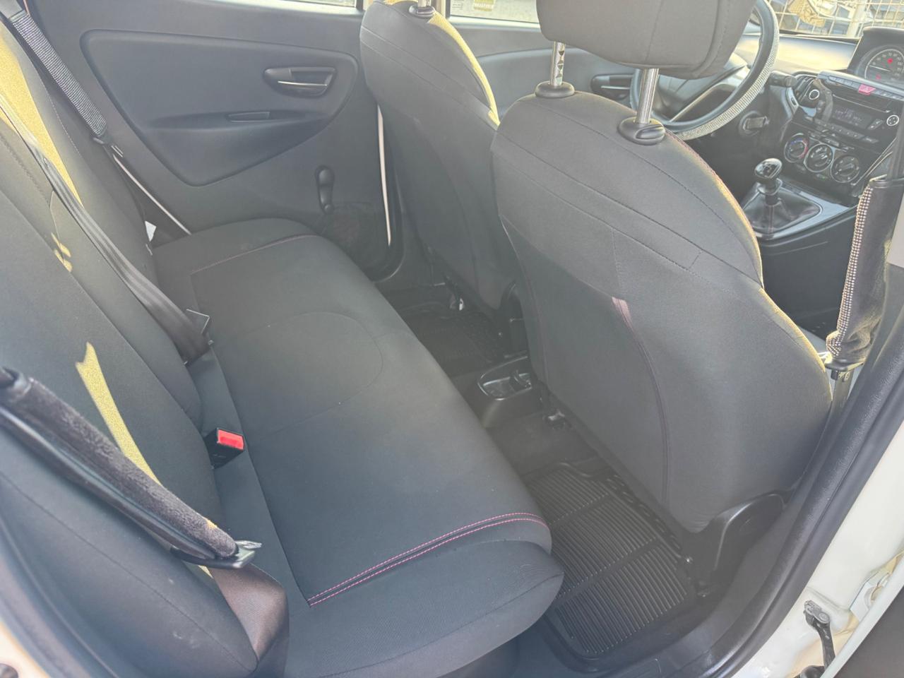 Lancia Ypsilon 1.2 69 CV 5 porte GPL Ecochic Silver