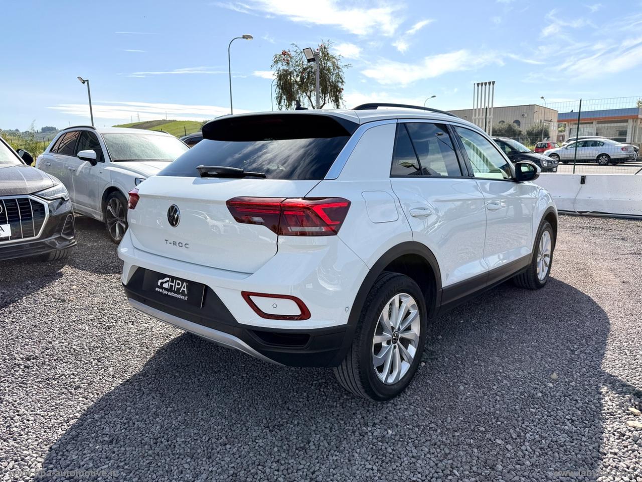 VOLKSWAGEN T-Roc 2.0TDI LED CARPLAY PARK ASSIST ACC