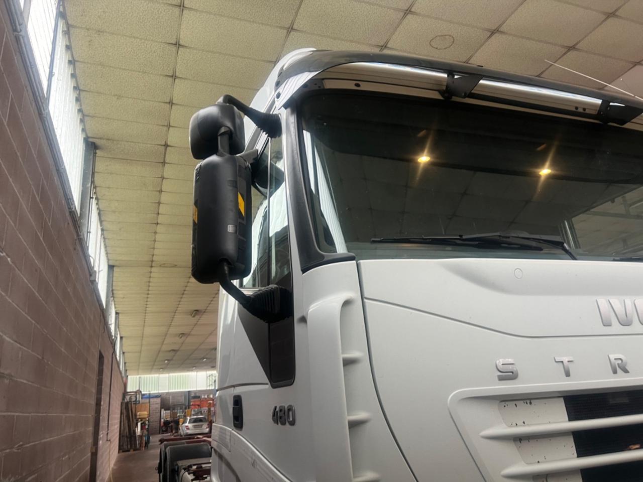 Iveco Stralis 480 Manuale 3 Assi