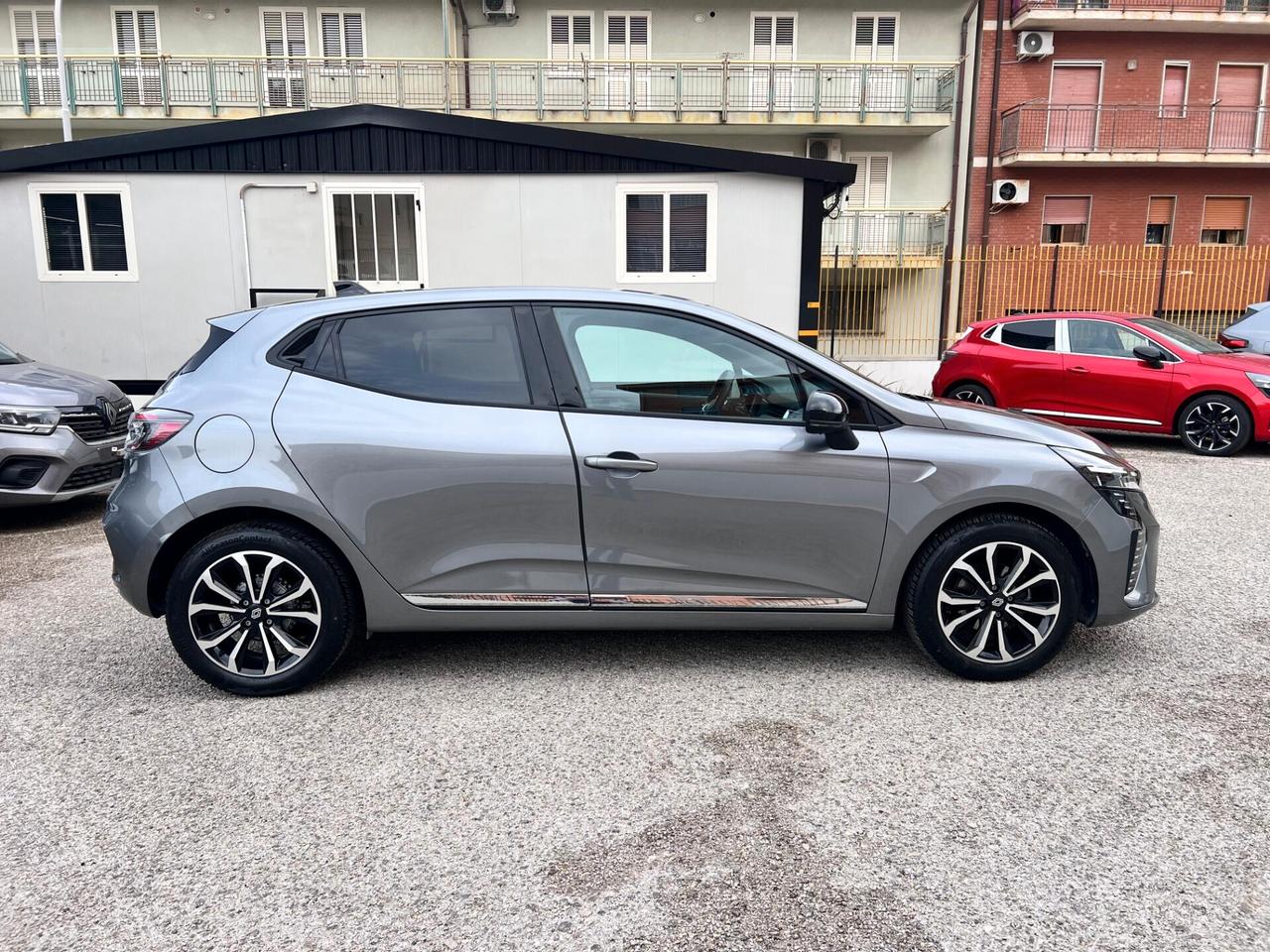 Renault Clio TCe 90 CV 5 porte Techno