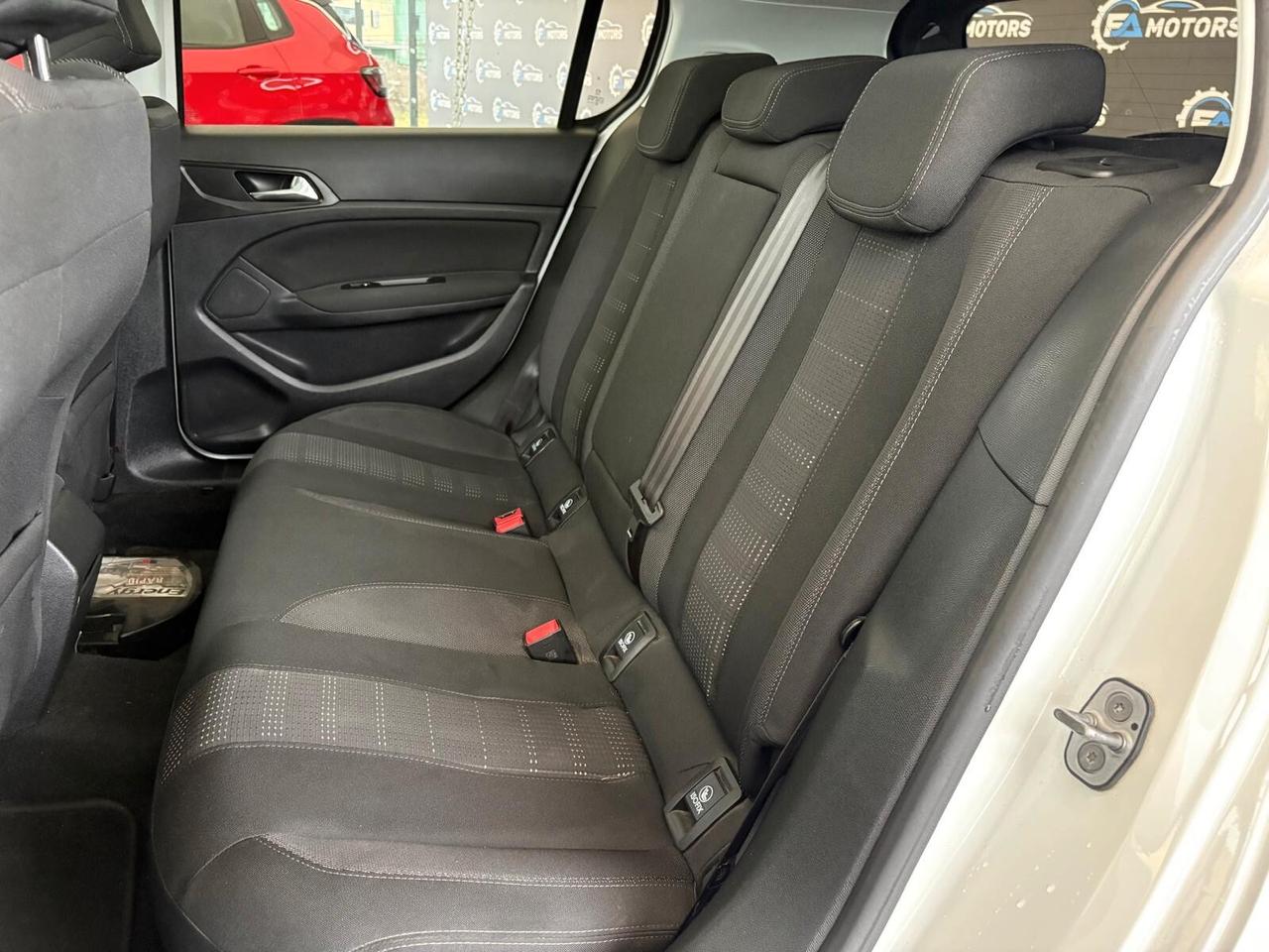 Peugeot 308 1.6 BlueHDi 120cv Allure